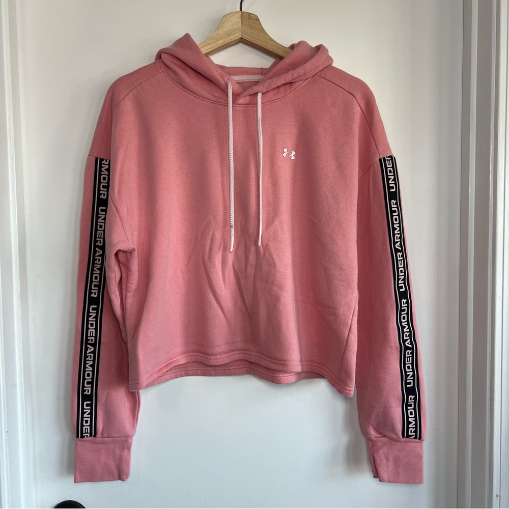 Under Armour Pink Cropped Logo Sleeve Hoodie Loose Fit Sweater, Size Medium